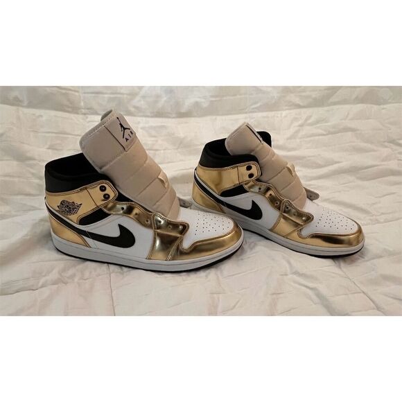 Jordan Air Jordan 1 Mid SE Gold Sneakers Unisex Size 11.5 Men's Athletic Shoes - Picture 2 of 9